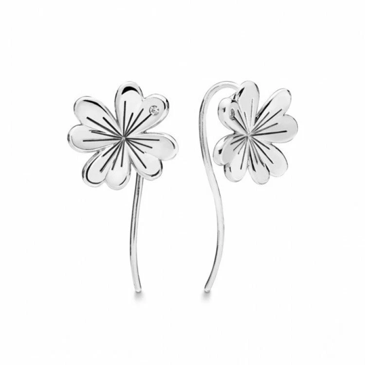 Four leaf deals clover earrings pandora