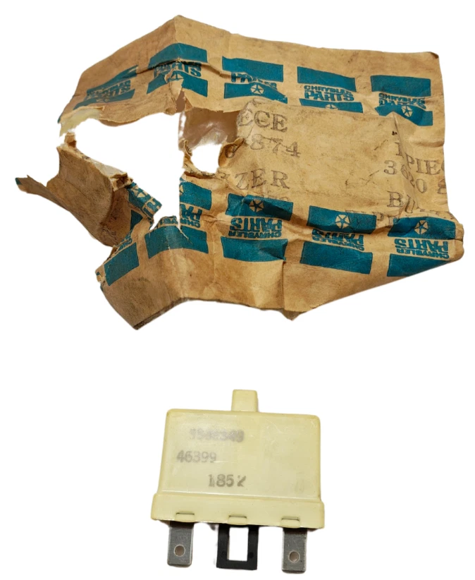 Zumbador de advertencia de cinturón de seguridad Dodge Plymouth Chrysler Newport 1972-1973 3620874 nuevo en stock Foto 2 de 4