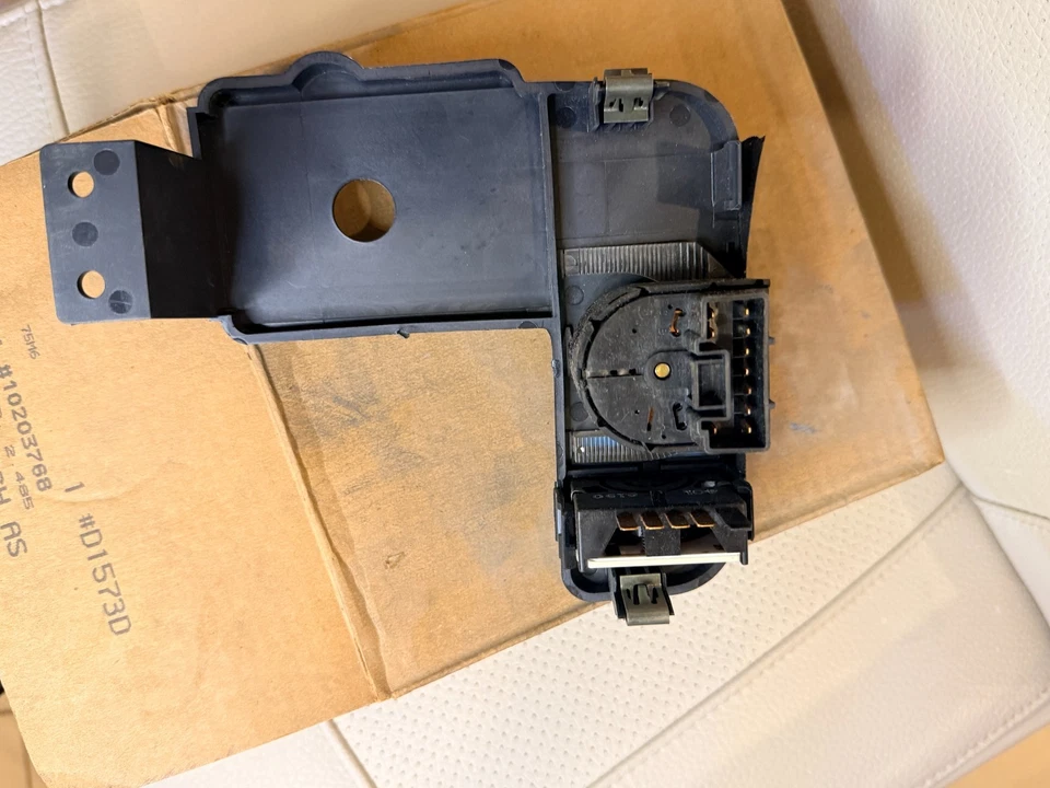 10203768 ACDelco ORIGINAL HEADLIGHT SWITCH 1994 1996 CHEVROLET CAPRICE NEW NOS - Image 3 of 4