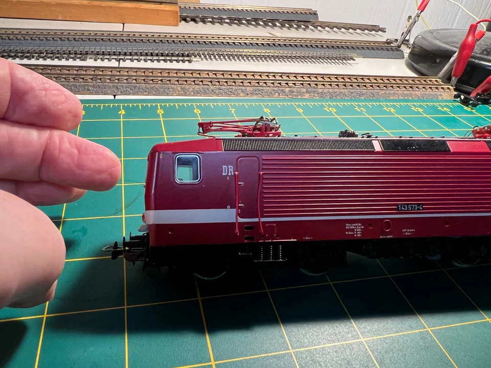 HO Roco electric loco DR 143 573-4 Runs Great, Wrong Box. - Image 3 of 4