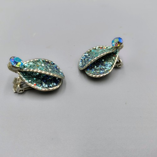 Vintage Blue Rhinestone Glitter Floral Brooch Clip Earrings Set - Picture 7 of 9