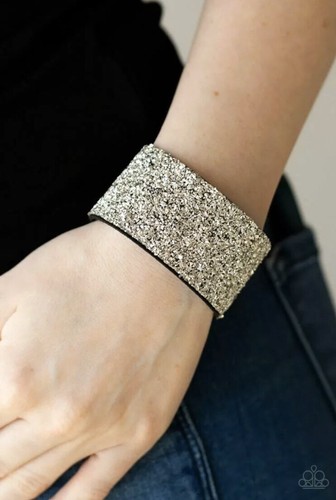 Paparazzi ❤️HALFTIME SHOW SILVER LOP BRACELET 🦄 STUNNING NWT- SILVER 🔥 - Picture 4 of 7