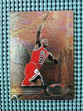 SCOTTIE PIPPEN 1997-98 SKYBOX METAL UNIVERSE #83 🔥Last Dance! Bulls! 🔥