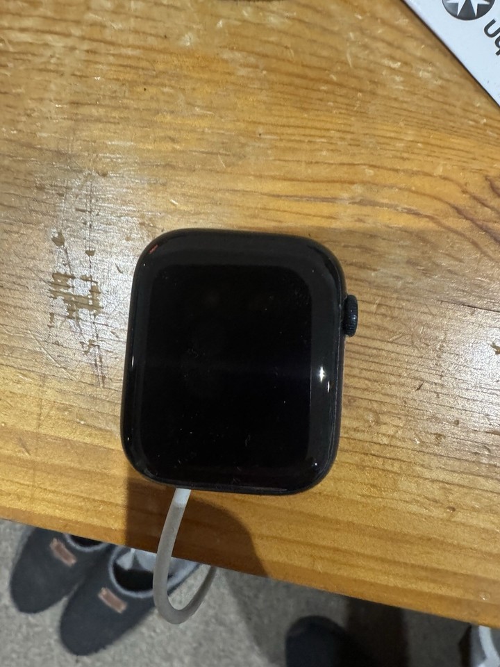 Apple Watch Series 8 45mm Midnight Aluminium Case, Sport Band, Regular