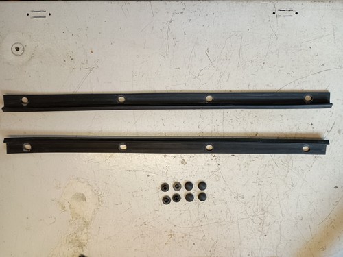 VW Polo 86c 2F II 2 Gummidichtung dichtung Türsiegel Säule A