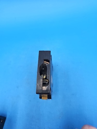 Square D QOT2020 QO2020 Tandem 1 Pole 20 Amp Clip Breaker No Hook Piggyback - Picture 4 of 8