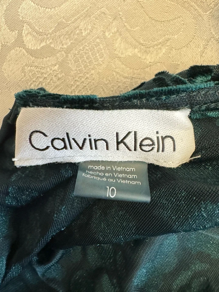 Calvin Klein Size 10 Burnout Green Velvet Animal Print Wrap Dress Ruffle Swing - Image 4 of 4