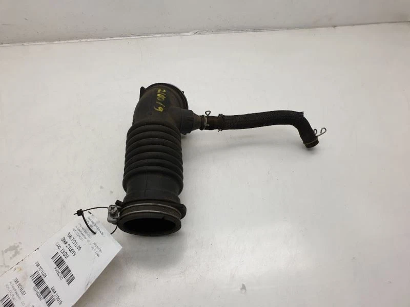 Toyota Matrix 2009 1,8 L 4 cilindros filtro de aire montaje de tubo resonador  Foto 3 de 4