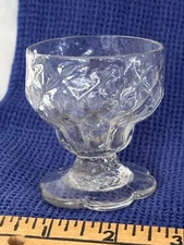 18th century colonial American Stiegel glass blown pontiled salt cellar quilted