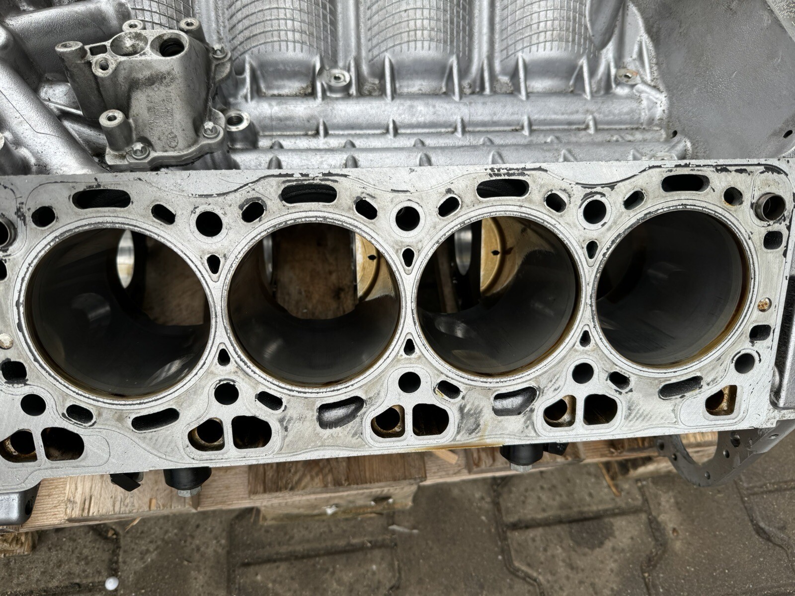 Motorblock BMW F10 550i 650i F01 750i N63 N63B44A 7843360 online  