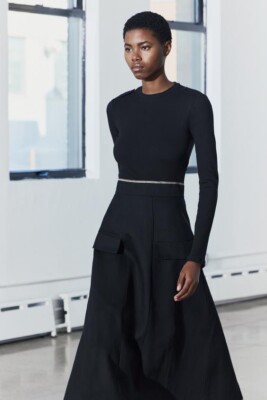 ROBE MIDI NOIRE ASSORTIE ZARA vente AVEC SURPIQÛRES taille M neuve avec étiquette 0264/522
