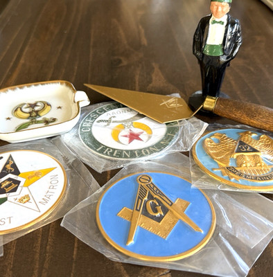 Vintage Freimaurer Lot NOS Kelle Embleme Aschenbecher Figur Makriden Japan