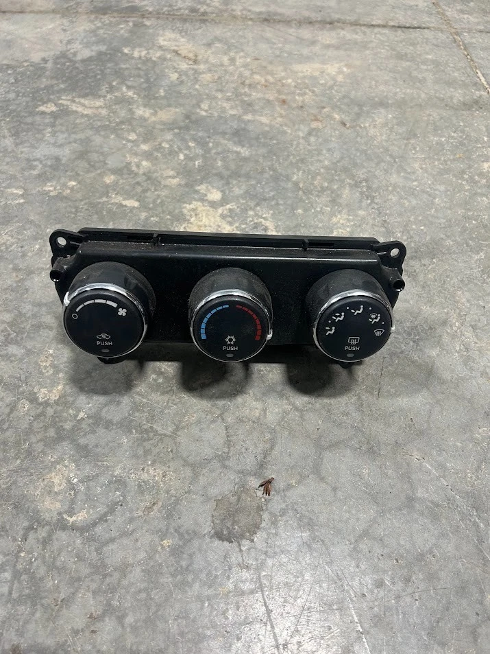 Jeep Liberty 2008-2009 calefacción aire acondicionado temperatura climatización interruptor unidad Foto 2 de 4