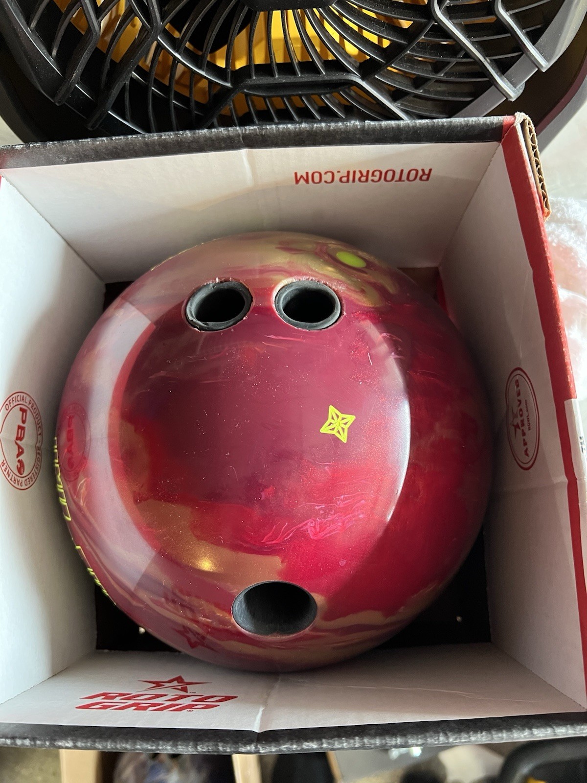 14 Lb Roto Grip Ultimate Wrecker   bowling ball