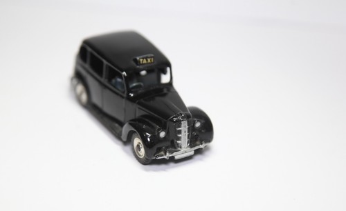 Dinky 254 Austin Taxi Black - Excellent Vintage Original Model Sun Hubs - Picture 4 of 7