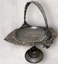 Antique Middletown Plate Co Bridal Cake Wedding Basket Quadruple Silver Plate