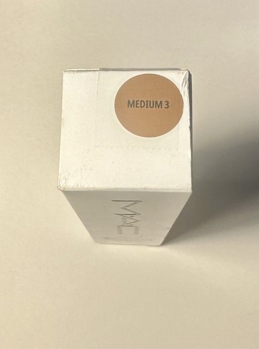 MAC Strobe Dewy Skin Tint in MEDIUM 3 Shade 1 /30ML. New in Box - Picture 5 of 9