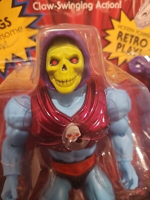 SKELETOR Masters of The Universe Terror Claws-Swinging  Evil Figure (654)