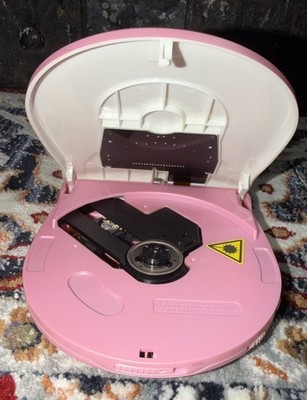 VTG 2000 Sanrio Hello Kitty Portable CD Player HK33P - - FOR PARTS