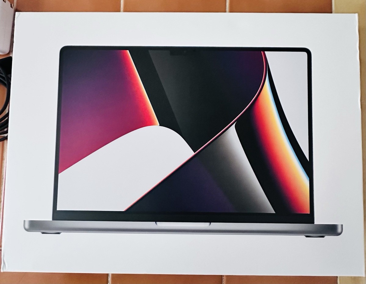 ★MacBook Pro 14 2021★M1 Pro/16GB/512GB Amazon.com: Apple MacBook Pro 2021 with Apple M1 Pro chip