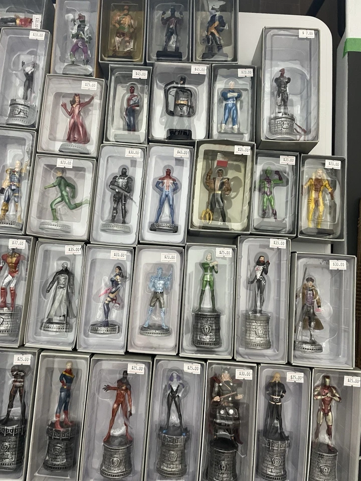 Eaglemoss Marvel & DC Comics Chess collection 99pcs Total - Image 4 of 4