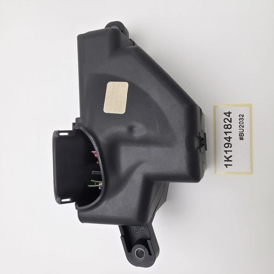 2006-2016 Volkswagen GTI Fuse Box Gateway Module 1K1941824 - Image 2 of 4