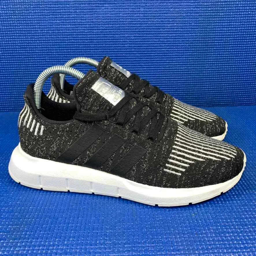 Adidas swift run black best sale silver