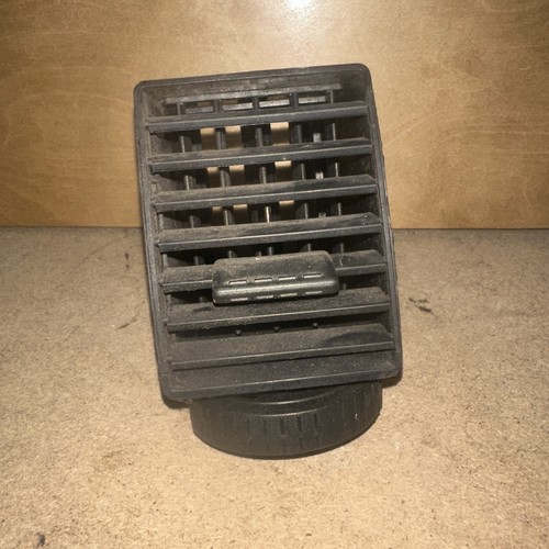 VW Transporter T5 2004-2009 Drivers Side Inner Centre Air Vent 7H0815706C - Picture 4 of 4