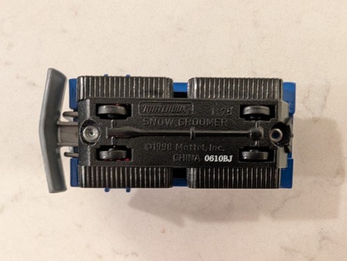 Vintage 2000 Matchbox Snow Groomer Mount Discovery MB419 1:75 blue snow plow - Picture 9 of 9