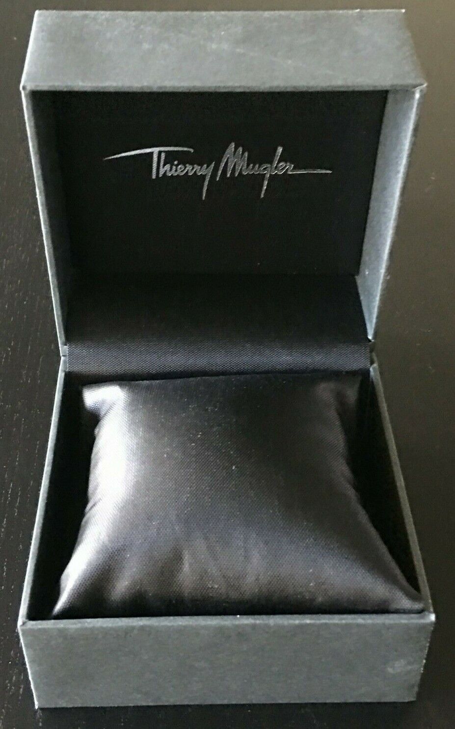 AUTHENTIC THIERRY MUGLER RETAIL DESIGNER WATCH BOX ONLY W/SLEEVE & PILLOW 