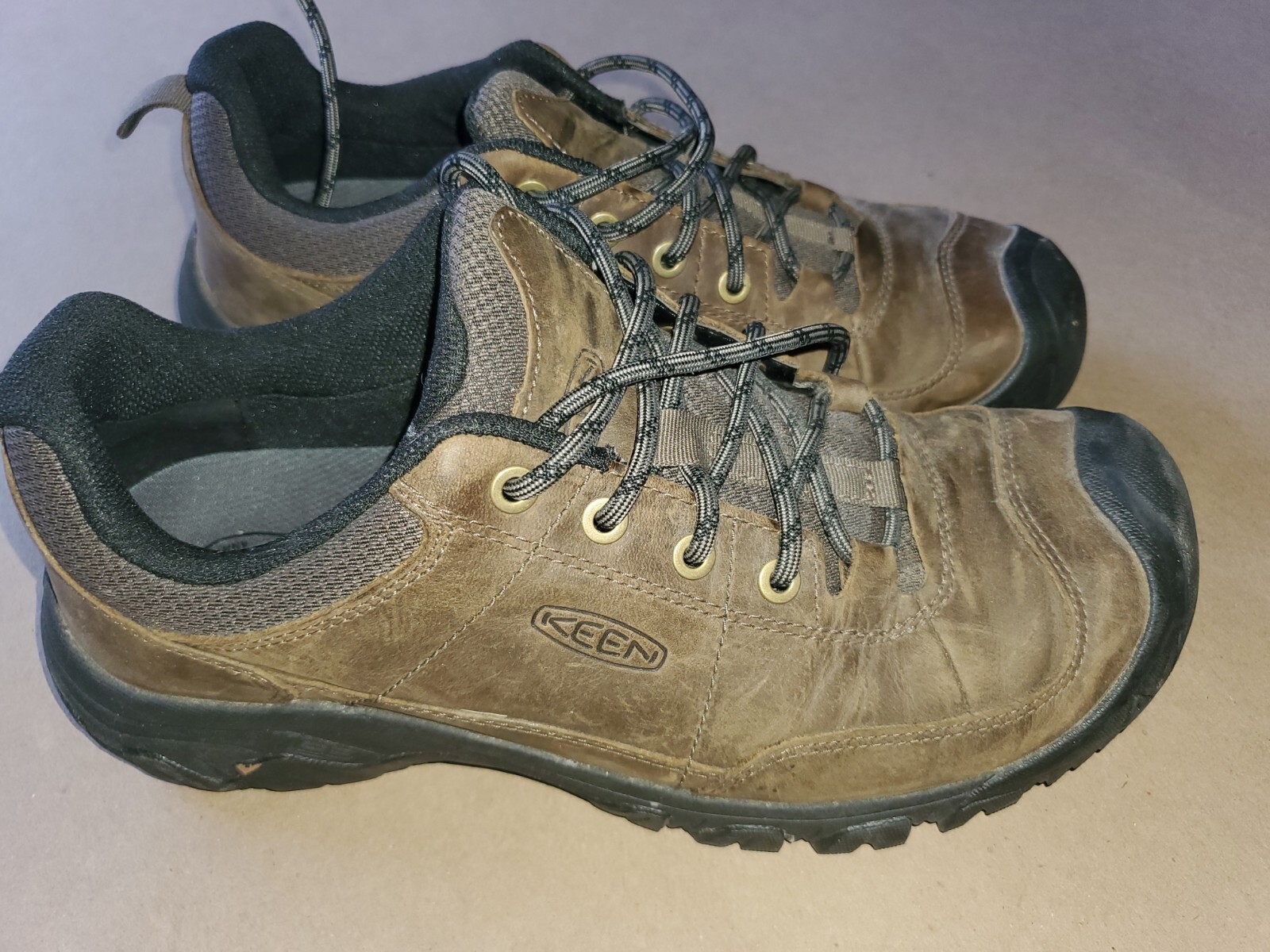 Keen Men’s Leather Walking Hiking Shoes Size 9 Gem