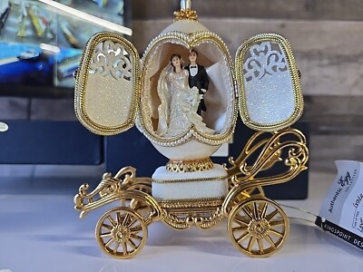 Kingsport Design Authentic Goose Egg Love Love Love Music Box