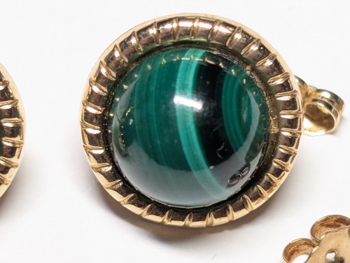PENDIENTE DE MALAQUITA DE COLECCIÓN DE ORO AMARILLO DE 14K 4,65 GRAMOS COSTABA $260 - Imagen 4 de 15