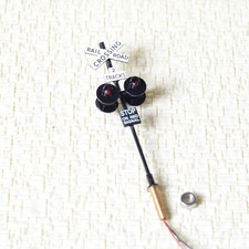 1 x OO / HO scale railroad crossing signal 4 LEDs  circuit board flasher 2BL4X