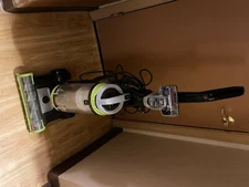 BISSELL 2316 Swivel Pet Vacuum Cleaner