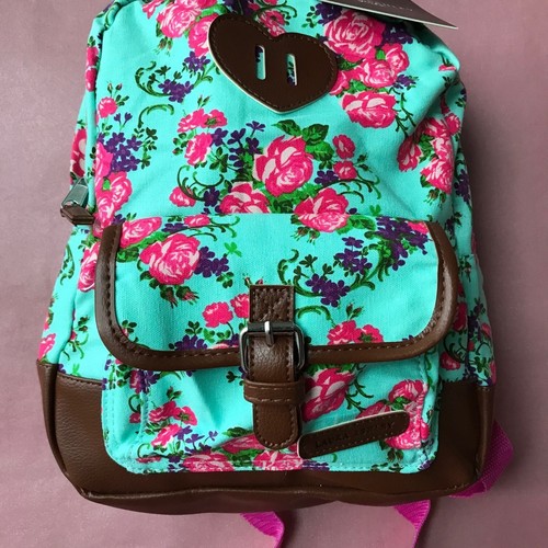 Mini Mochila Laura Ashley Niñas Rosa Floral Bolsillo Frontal W 8.5" x H 10" - Imagen 2 de 5