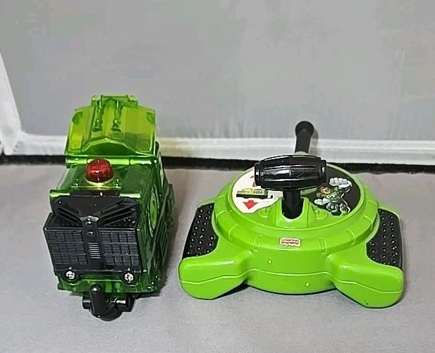 HTF DC Lanterna Verde Controle Remoto Trem GeoTrax Sem Figura Testada e Funciona 2012 - Imagem 4 de 4