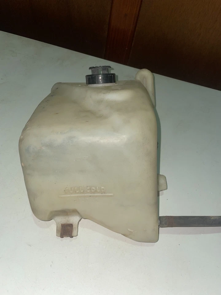 1978 - 1980 Chevy Monte Carlo Coolant Expansion Overflow Tank Reservoir 14013343 - Image 4 of 4