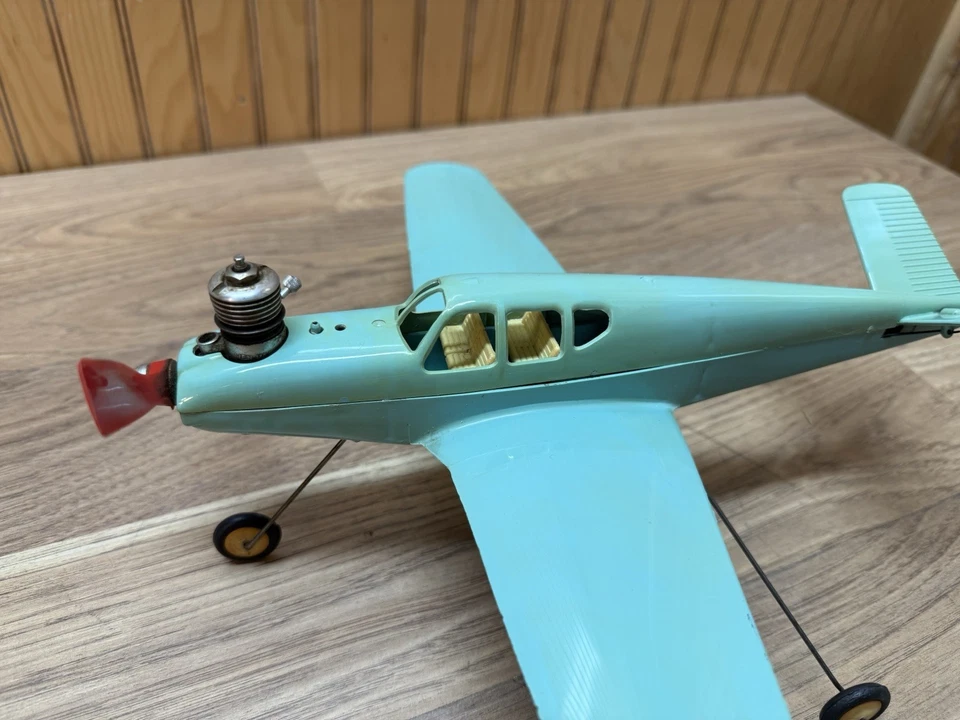 Vintage 1950’s Wen-Mac Beechcraft Bonanza AIRPLANE Control Line Buddy Holly - Image 3 of 4