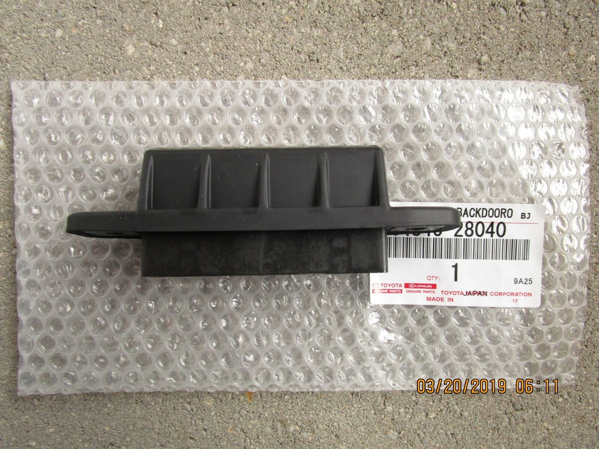 トーハツ FITS: 08 - 17 TOYOTA LAND CRUISER TRUNK LID OPENER TAILGATE