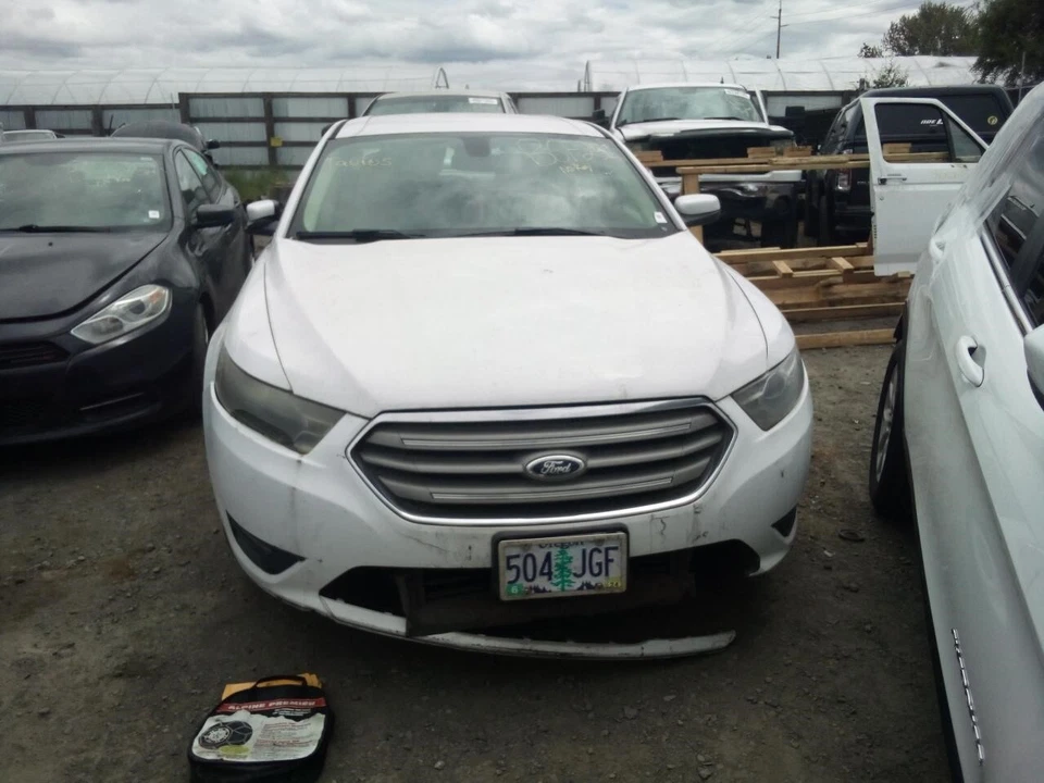 Used Fuel Injection Throttle Body fits: 2014 Ford Taurus Throttle Valve Assembly Foto 2 de 4