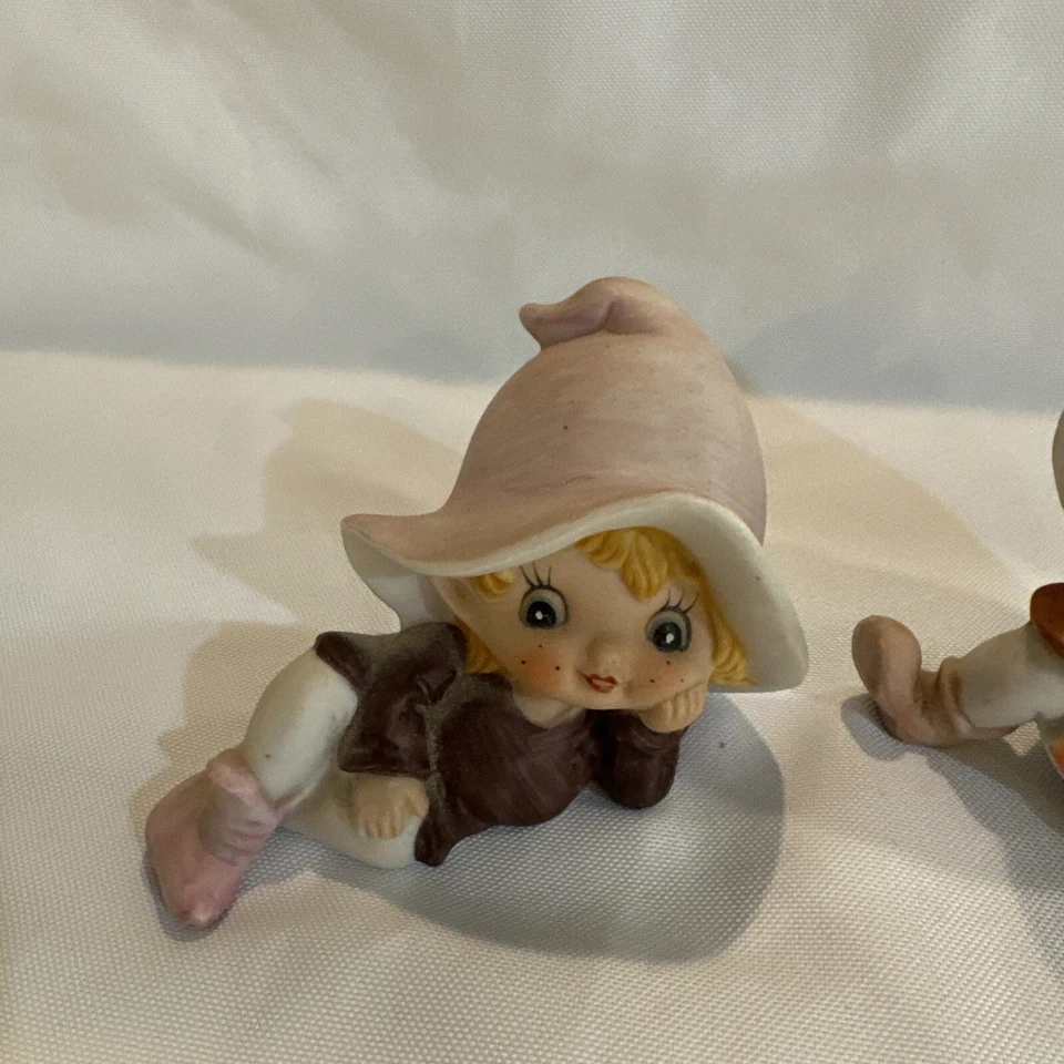 Set of 2 Homco Pixie Elves Elf Figurines #5213 Ceramic Porcelain QDJE2 - Image 2 of 4