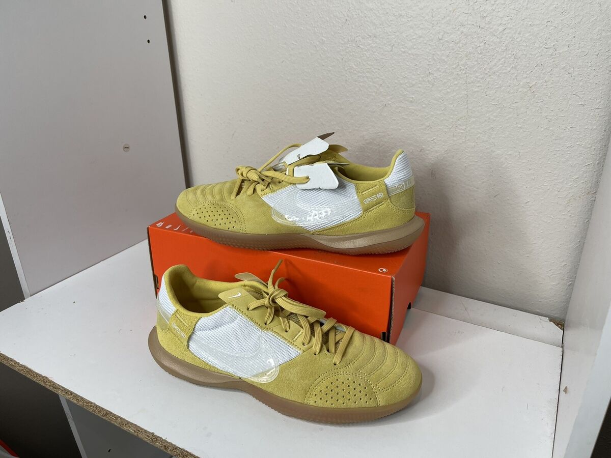 Size 7 (W8.5) Nike Streetgato Indoor Futsal Soccer Saturn Size 7 (W8.5) Nike Streetgato Indoor Futsal Soccer Saturn