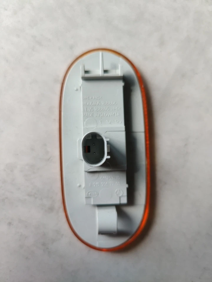 Mercedes Benz amber led side marker lights - Image 3 of 4