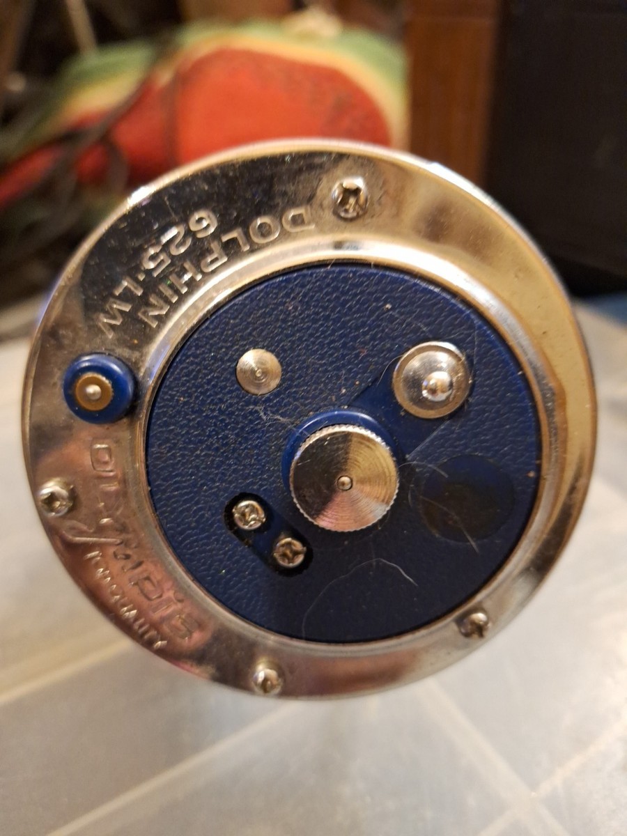 Vintage Olympic Dolphin 625-LW Conventional Reel Japan Tested