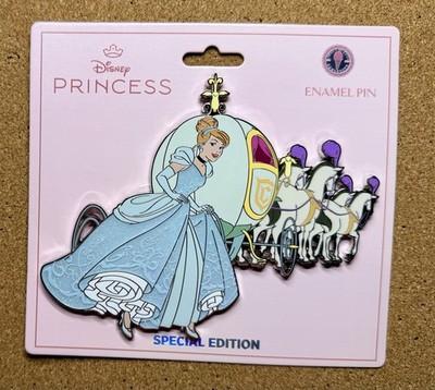 DISNEY PALM PINK A LA MODE CINDERELLA & CARRIAGE LE 150 SUPER JUMBO 5'' PIN