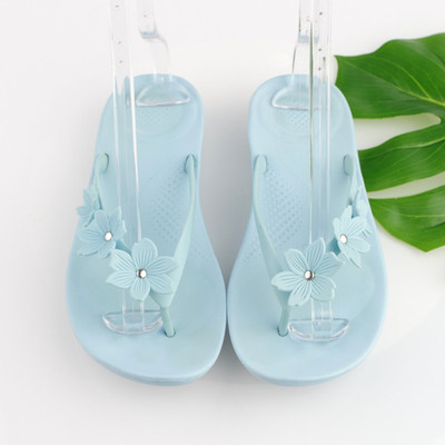 Fitflop Womens Iqushion Sandal Size 8.5 Powder Blue Flower Thong Slide Flip Flop