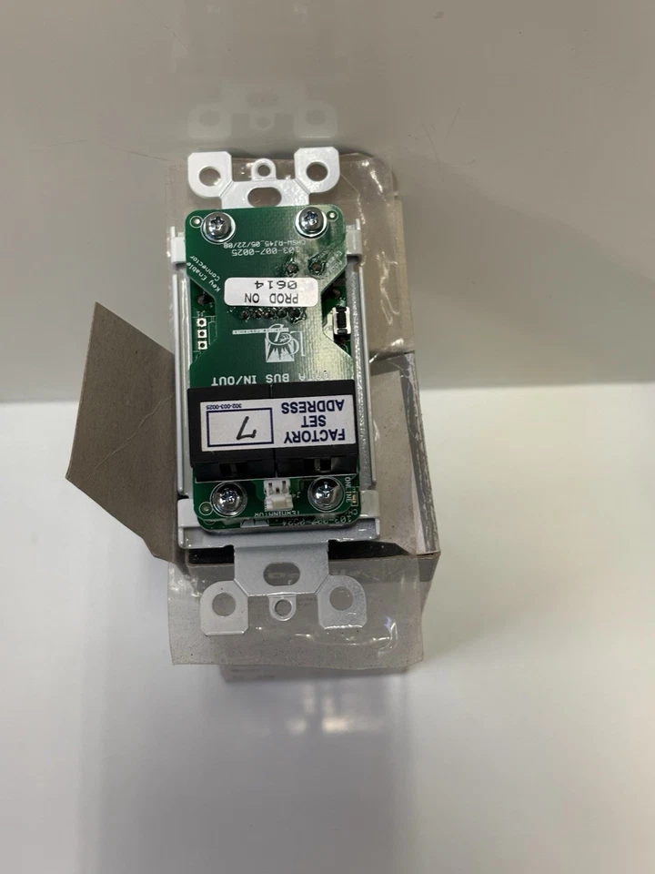 Цифровой переключатель LC&D Chelsea, шесть кнопок, белый - Изображение 3 из 4