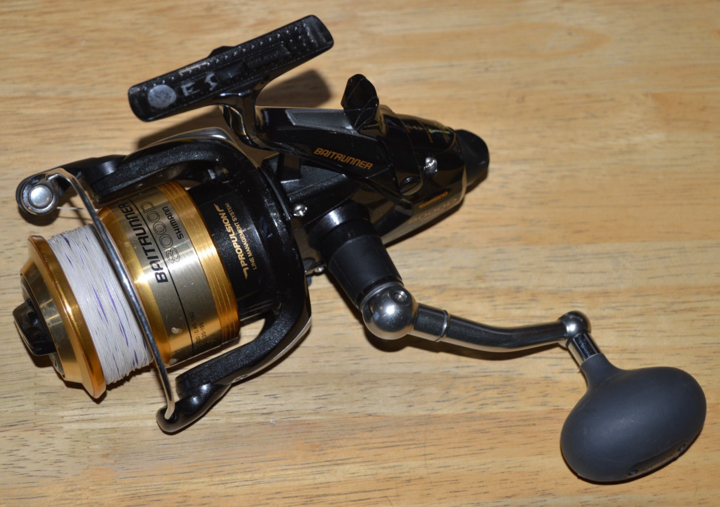 penn baitrunner 8000d spinning live bait reel 4 bearings 4.8:1 works great USED