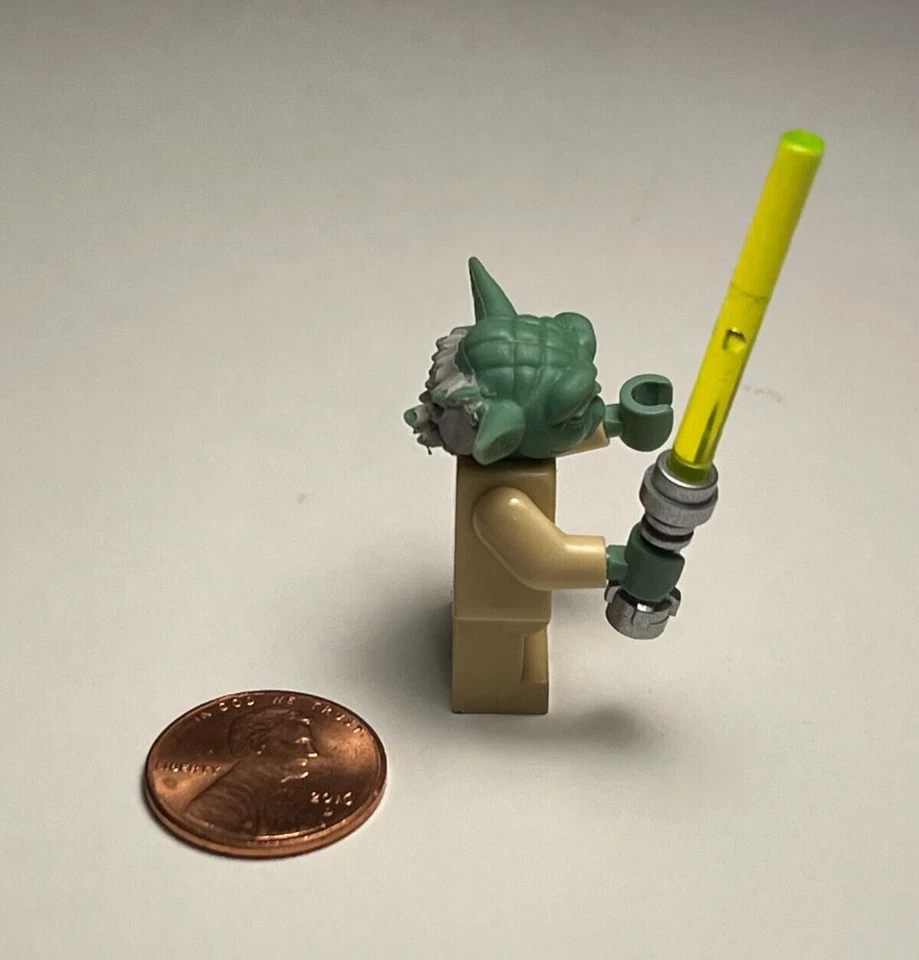Минифигурка Йоды LEGO Star Wars Clone Wars с зеленым световым мечом великий мастер джедаев - Изображение 4 из 4